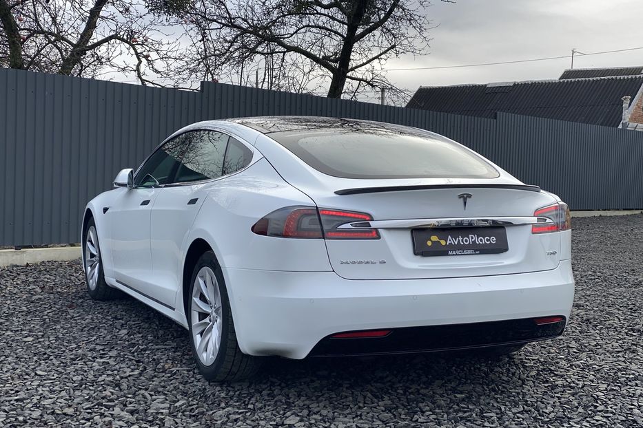 Продам Tesla Model S 2017 года в Луцке