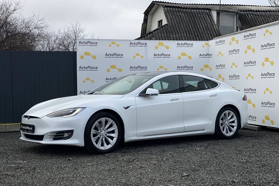 Продам Tesla Model S 2017 года в Луцке