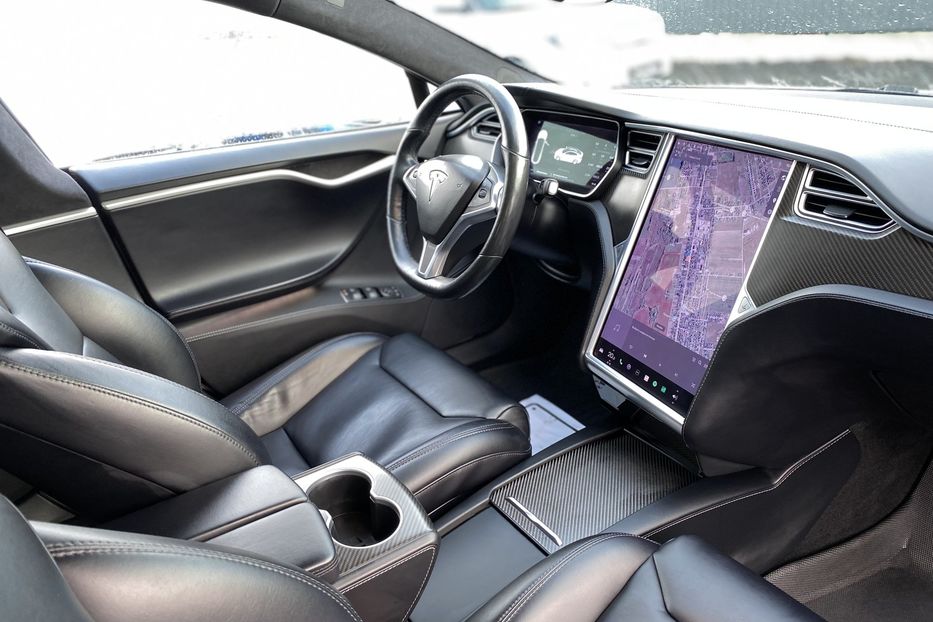 Продам Tesla Model S 2017 года в Луцке