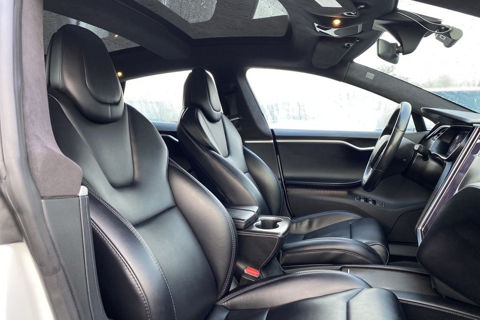 Продам Tesla Model S 2017 года в Луцке