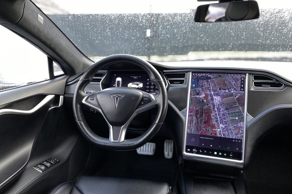 Продам Tesla Model S 2017 года в Луцке