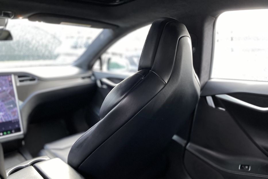 Продам Tesla Model S 2017 года в Луцке