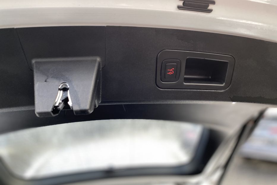 Продам Tesla Model S 2017 года в Луцке