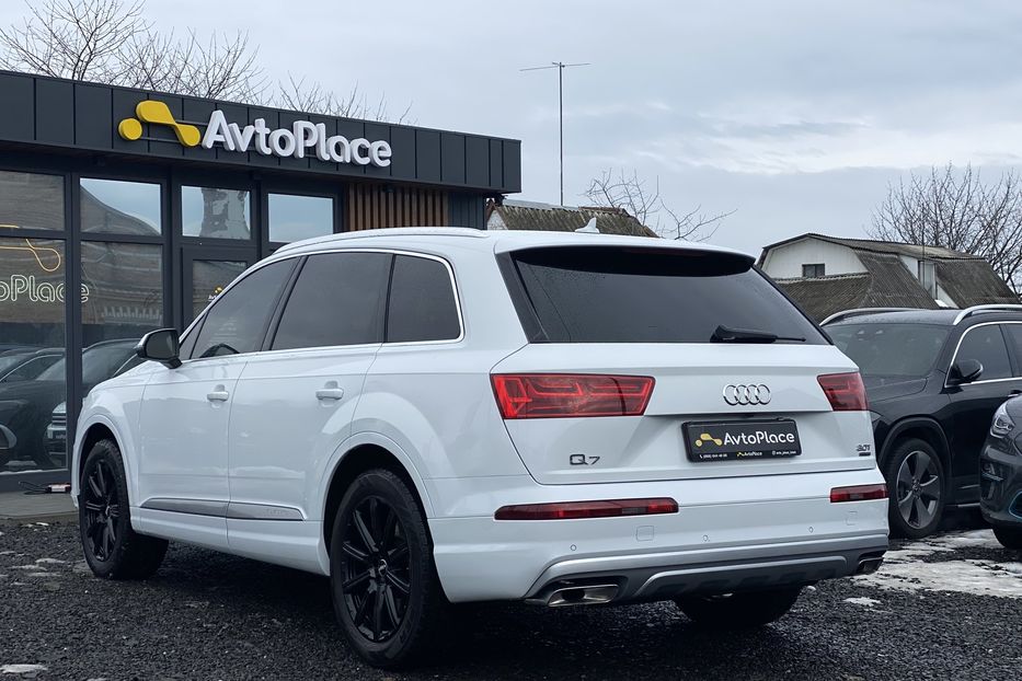 Продам Audi Q7 2017 года в Луцке