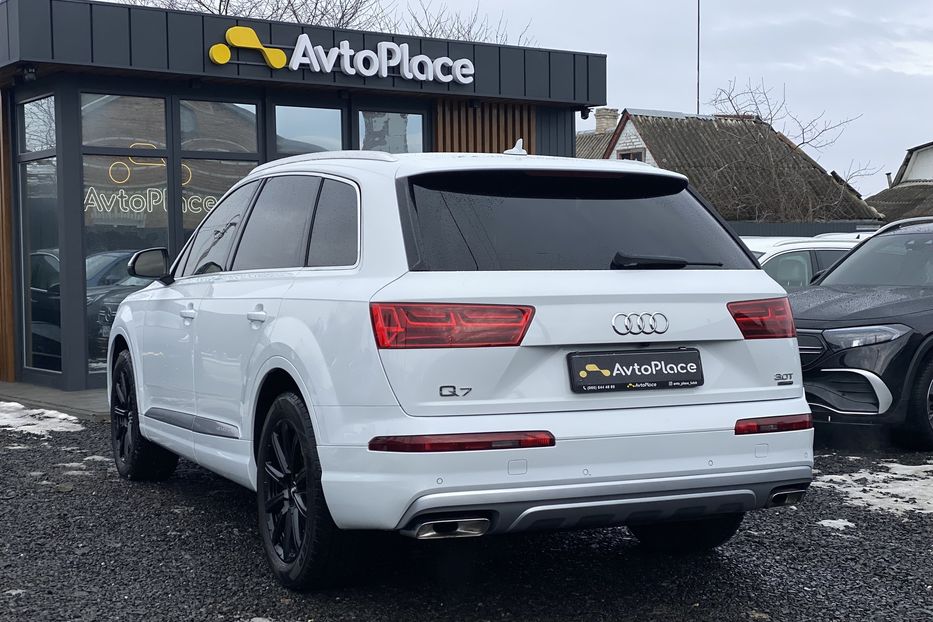 Продам Audi Q7 2017 года в Луцке
