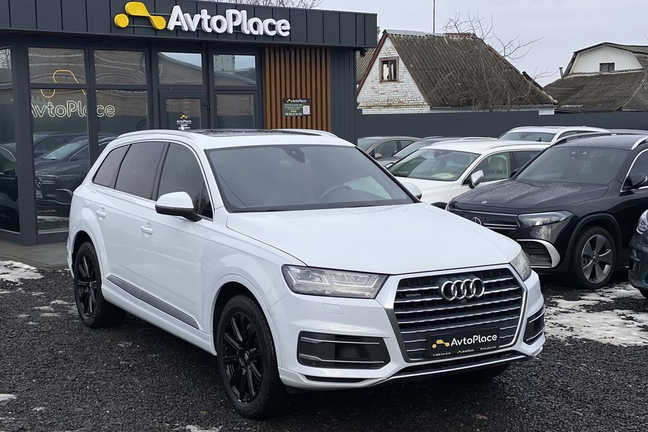 Продам Audi Q7 2017 года в Луцке