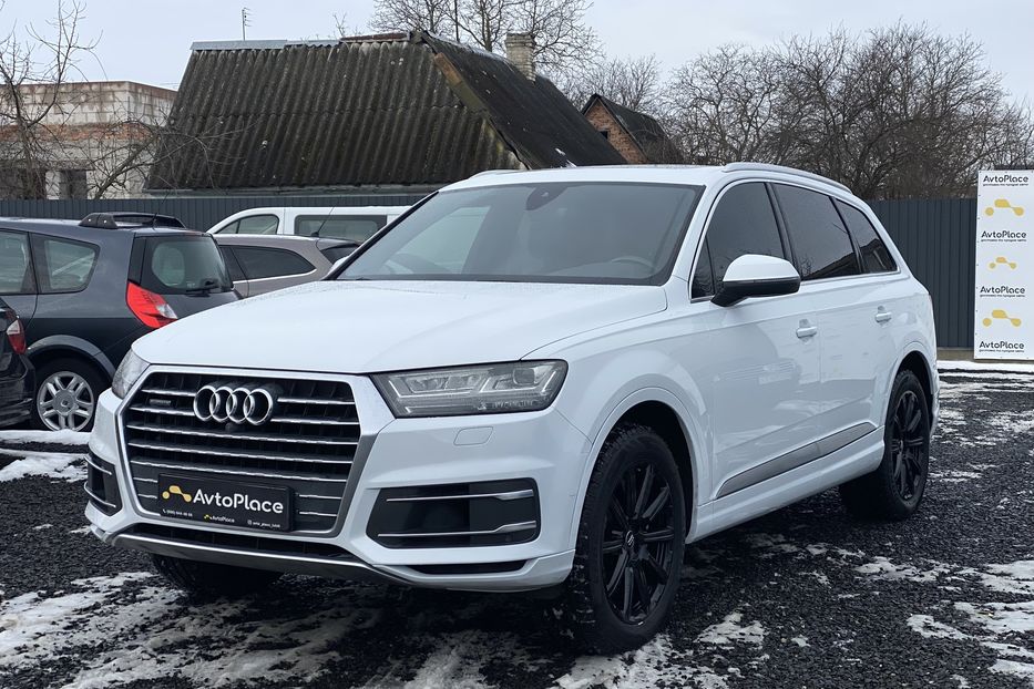 Продам Audi Q7 2017 года в Луцке