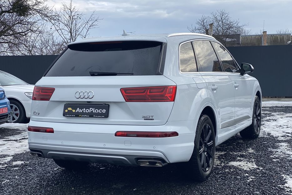 Продам Audi Q7 2017 года в Луцке