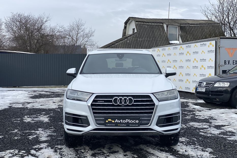 Продам Audi Q7 2017 года в Луцке