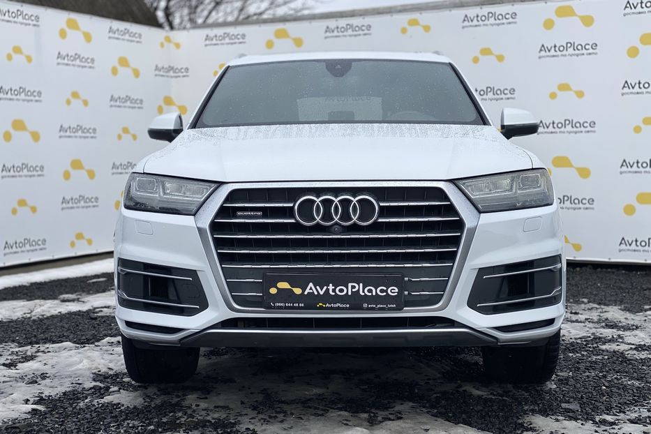 Продам Audi Q7 2017 года в Луцке