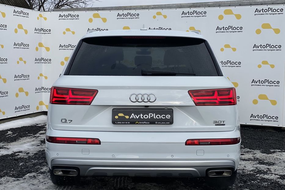 Продам Audi Q7 2017 года в Луцке