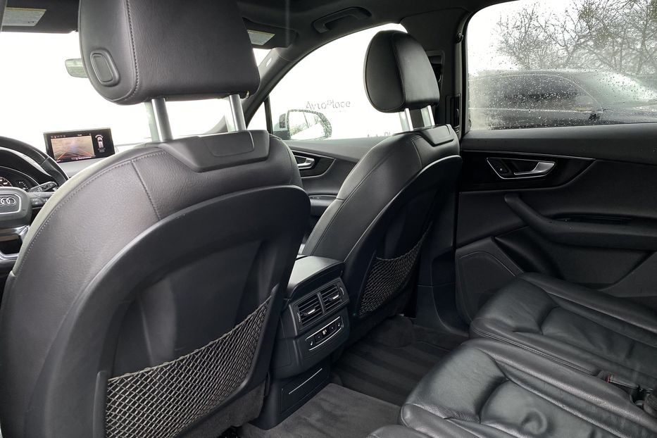 Продам Audi Q7 2017 года в Луцке