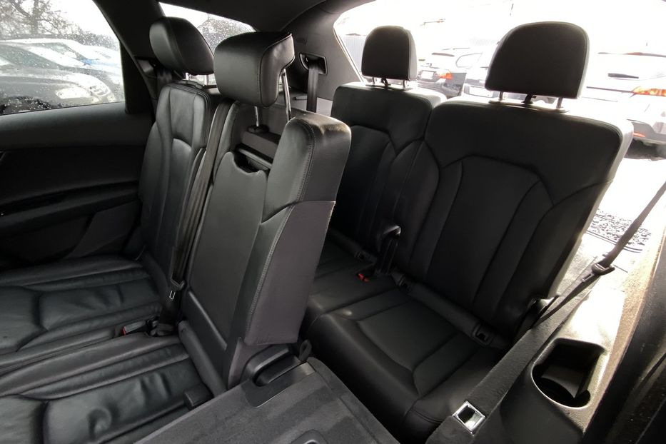 Продам Audi Q7 2017 года в Луцке