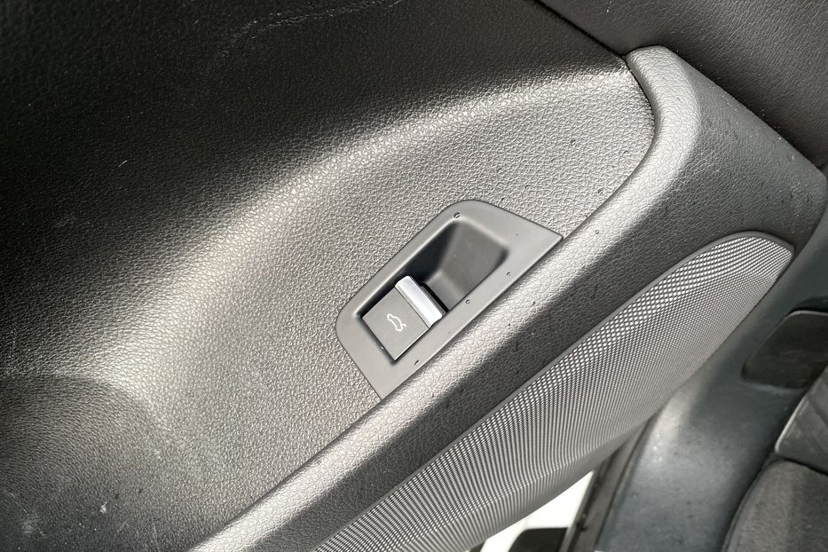 Продам Audi Q7 2017 года в Луцке