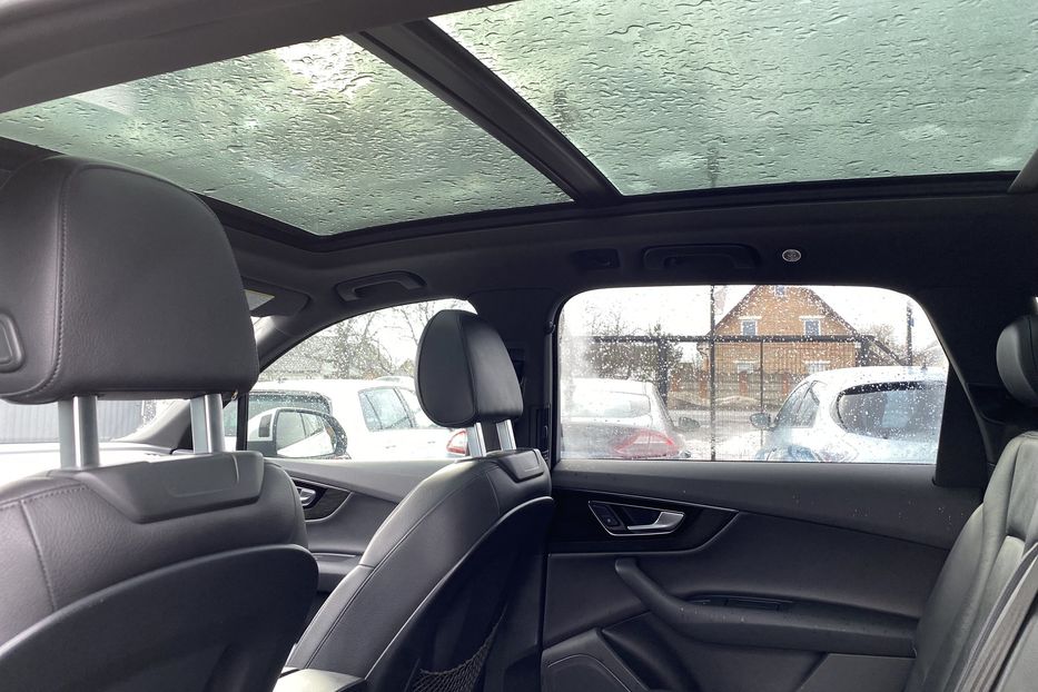 Продам Audi Q7 2017 года в Луцке