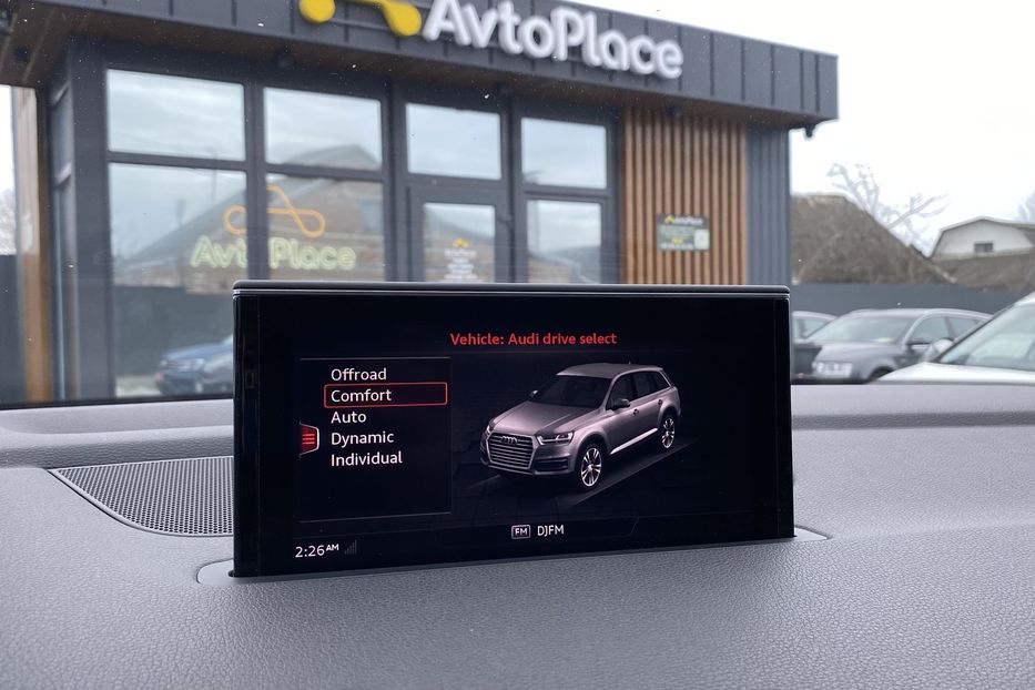 Продам Audi Q7 2017 года в Луцке