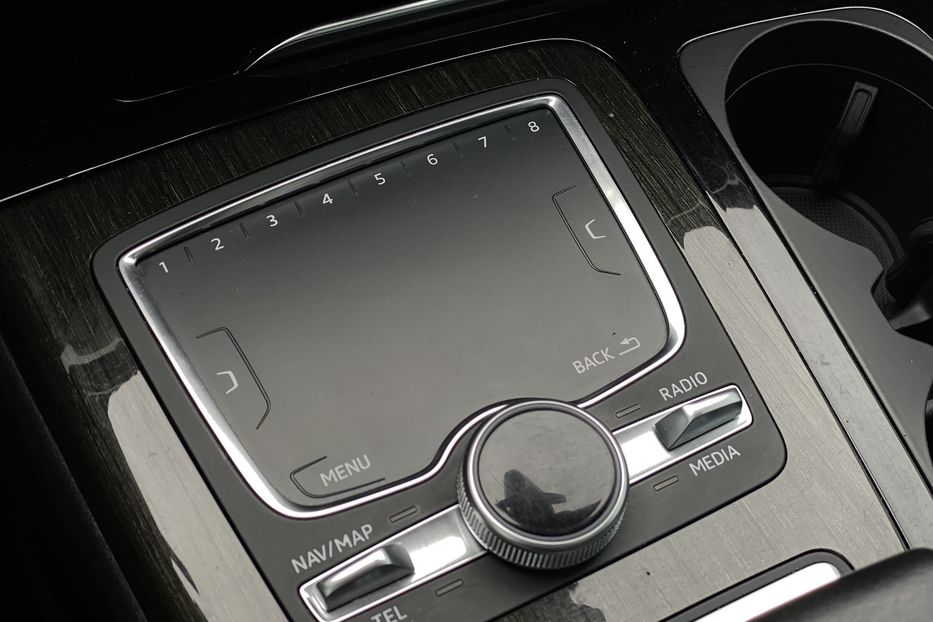 Продам Audi Q7 2017 года в Луцке