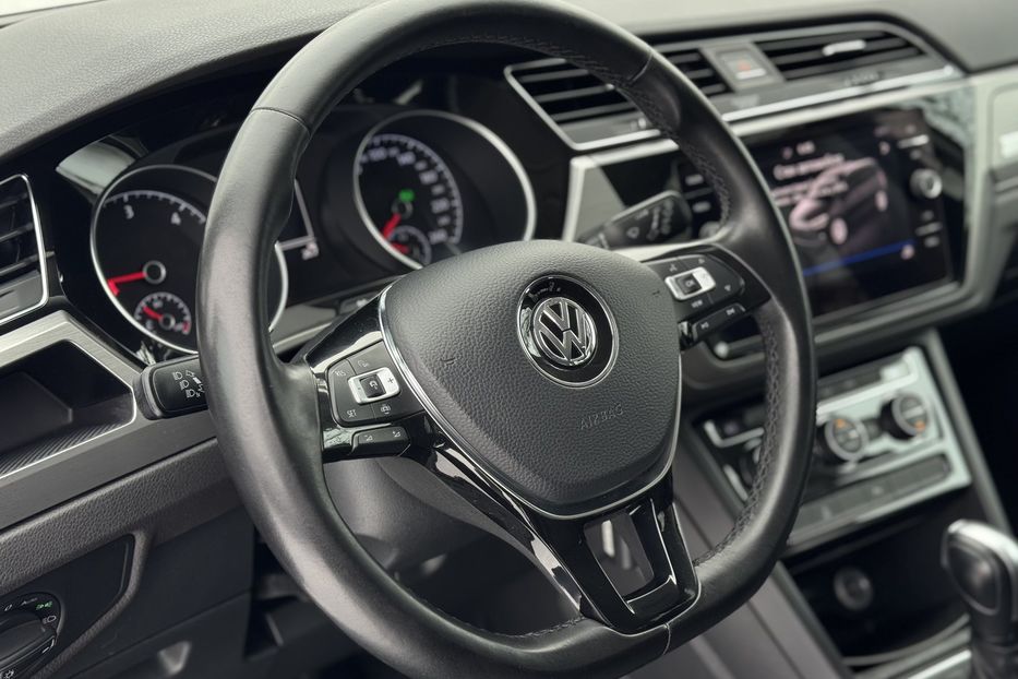 Продам Volkswagen Touran 2019 года в г. Умань, Черкасская область