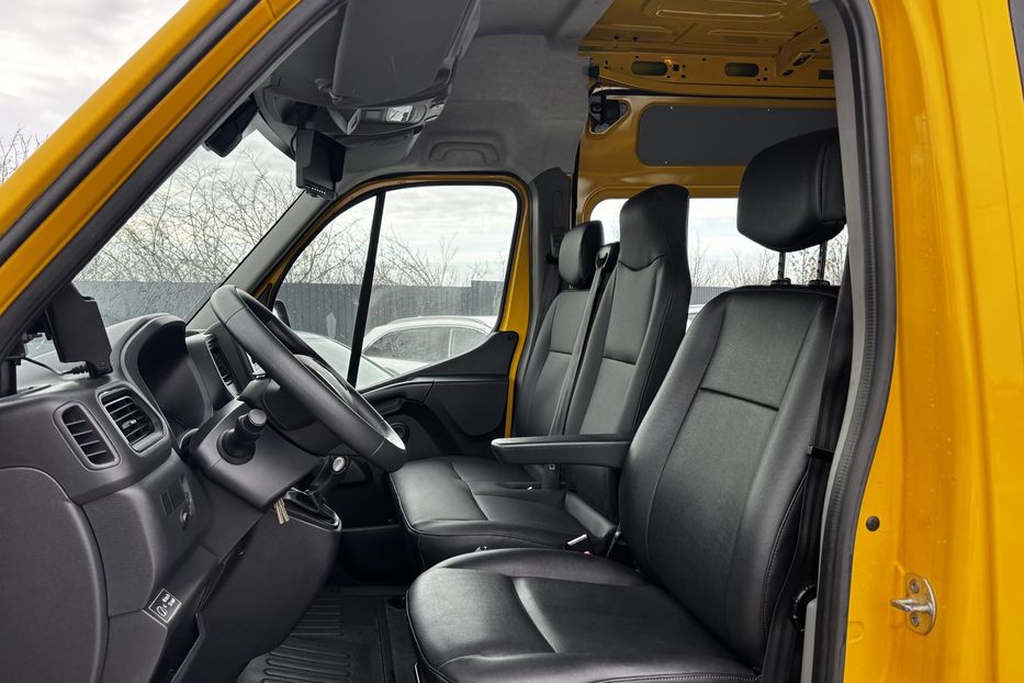 Продам Renault Master пасс. 36квт  авто у Львові 2020 года в Львове