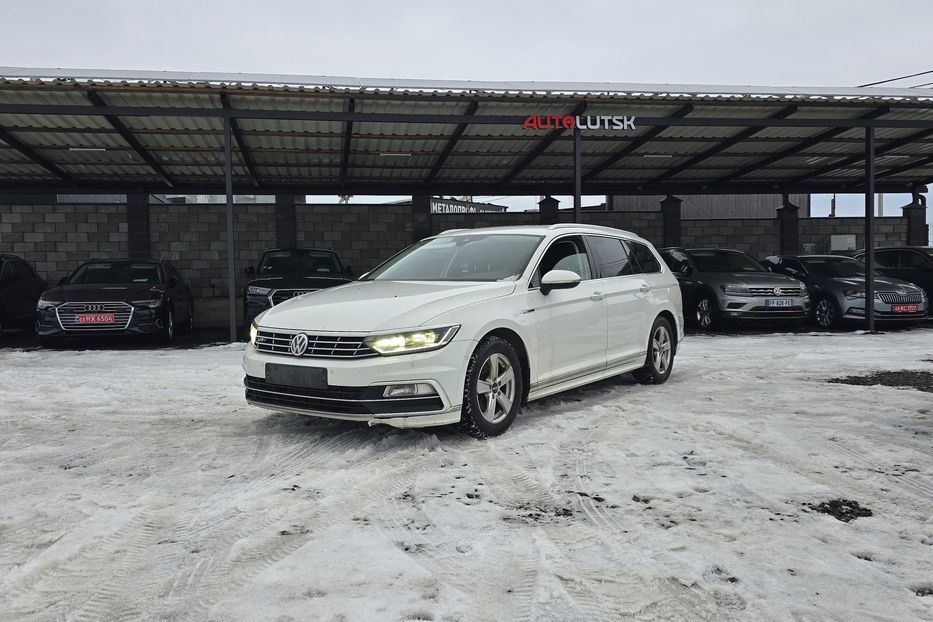 Продам Volkswagen Passat B8 R-Line 4x4190k v5670 2020 года в Луцке