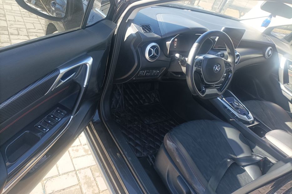 Продам Toyota Avensis китаец 2019 года в Одессе