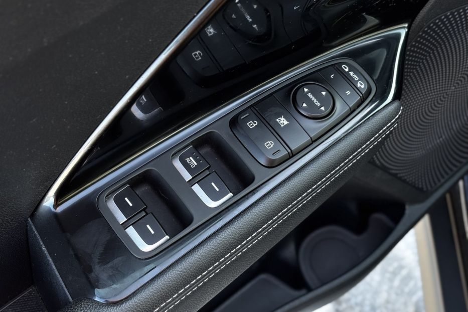 Продам Kia Niro 64квт авто у Львові 2021 года в Львове