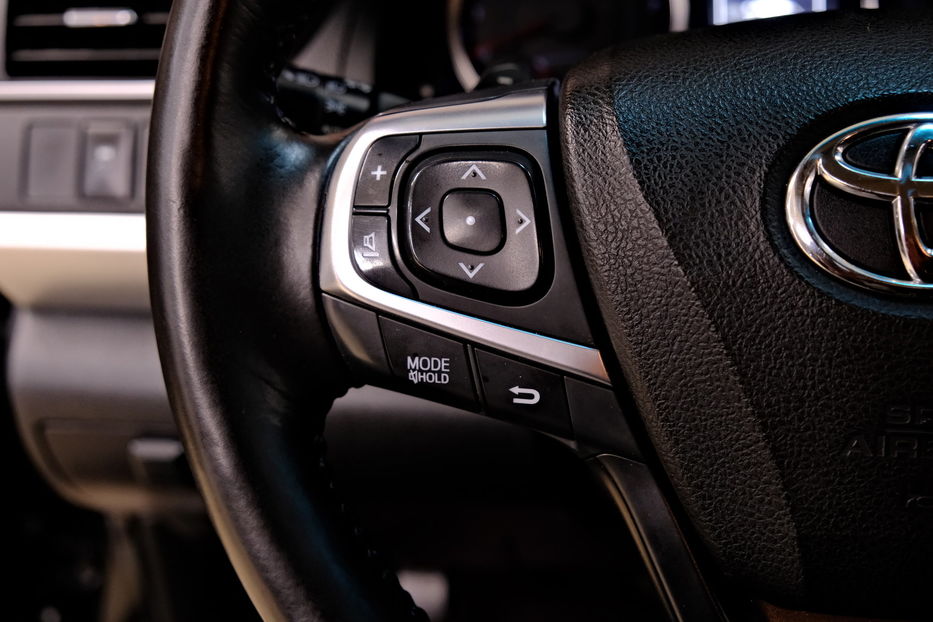 Продам Toyota Camry 2016 года в Одессе