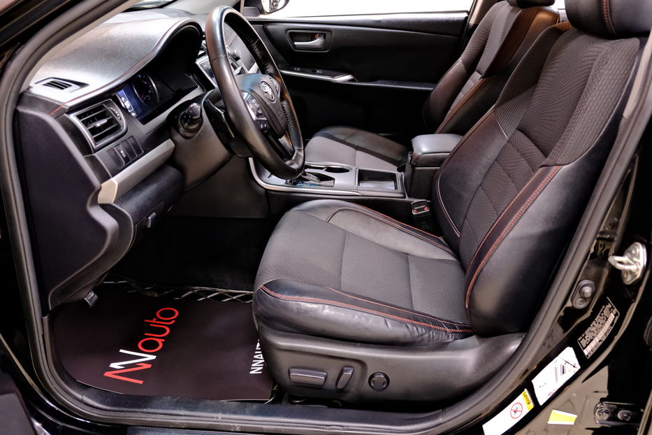 Продам Toyota Camry 2016 года в Одессе