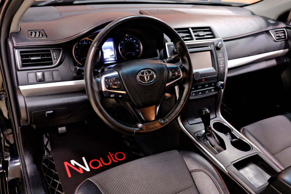Продам Toyota Camry 2016 года в Одессе