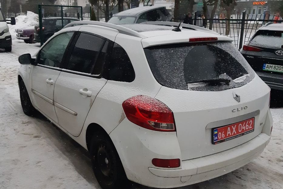 Продам Renault Clio 1.2 бенз,4-ох циліндр турбо 2011 года в Житомире
