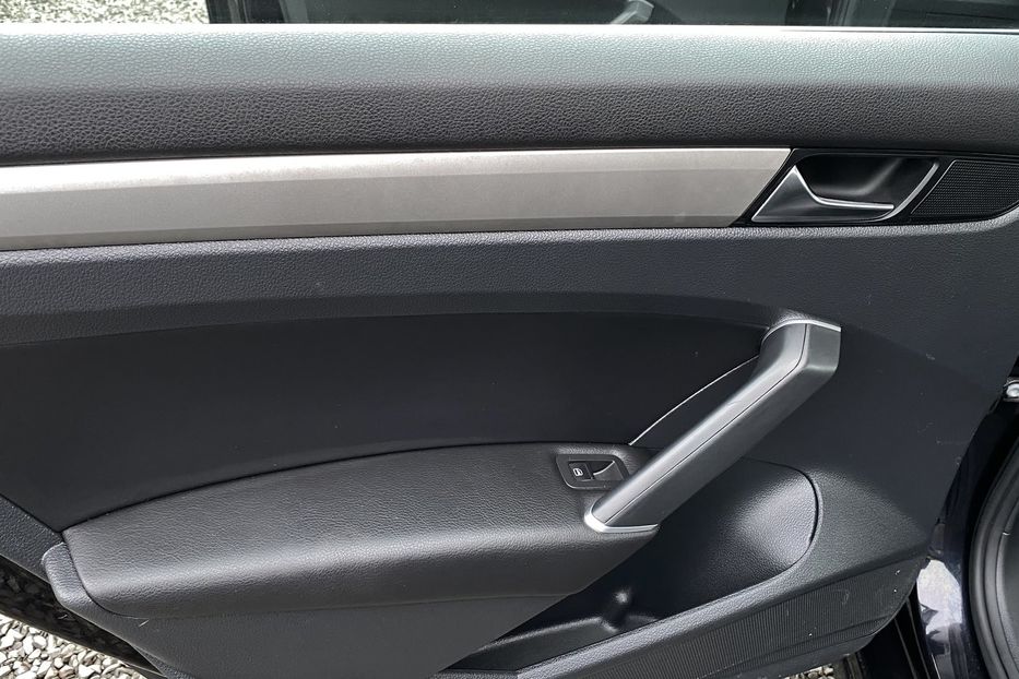 Продам Volkswagen Passat B8 2020 года в Луцке