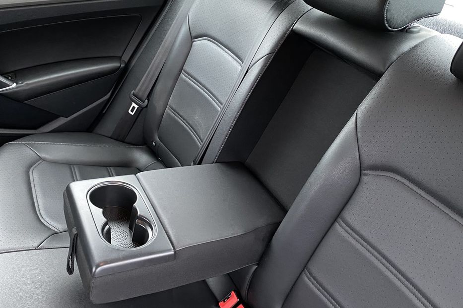 Продам Volkswagen Passat B8 2020 года в Луцке