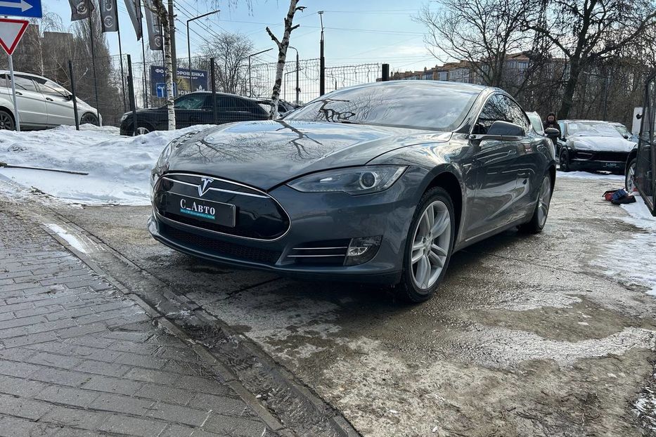Продам Tesla Model S 85кВт 2014 года в Черновцах