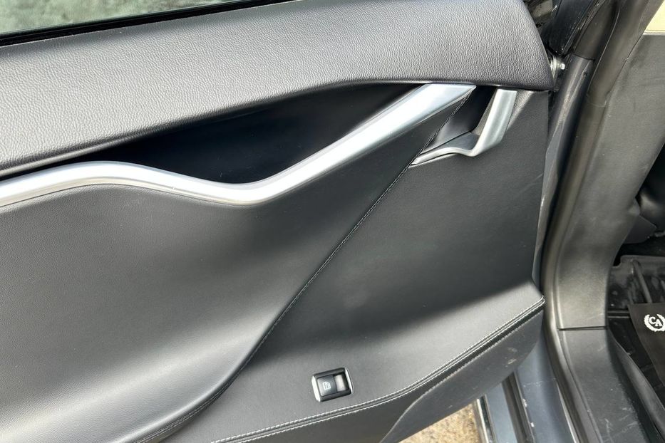 Продам Tesla Model S 85кВт 2014 года в Черновцах