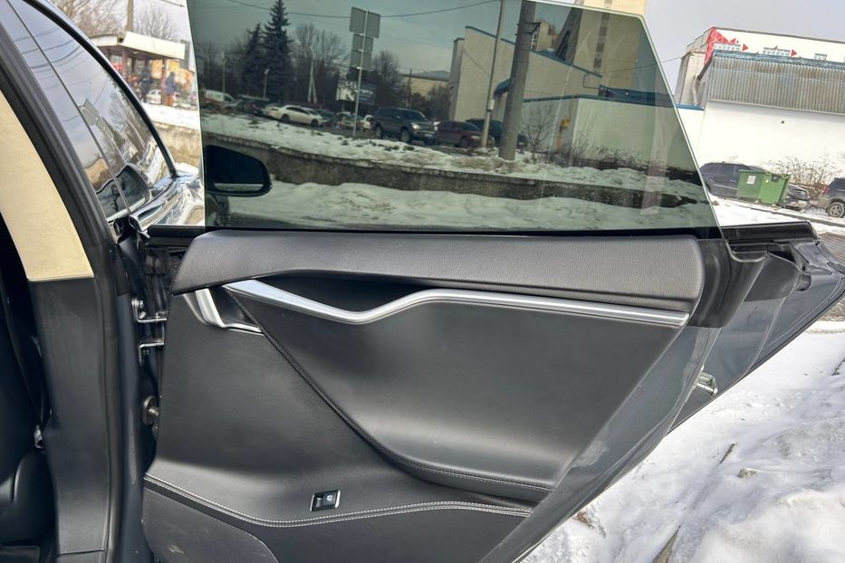 Продам Tesla Model S 85кВт 2014 года в Черновцах
