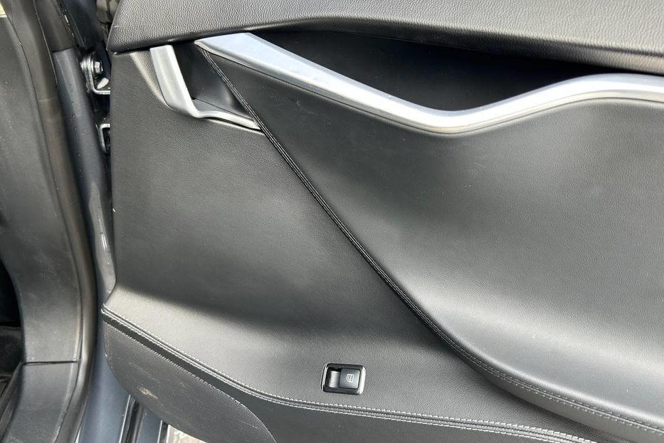 Продам Tesla Model S 85кВт 2014 года в Черновцах