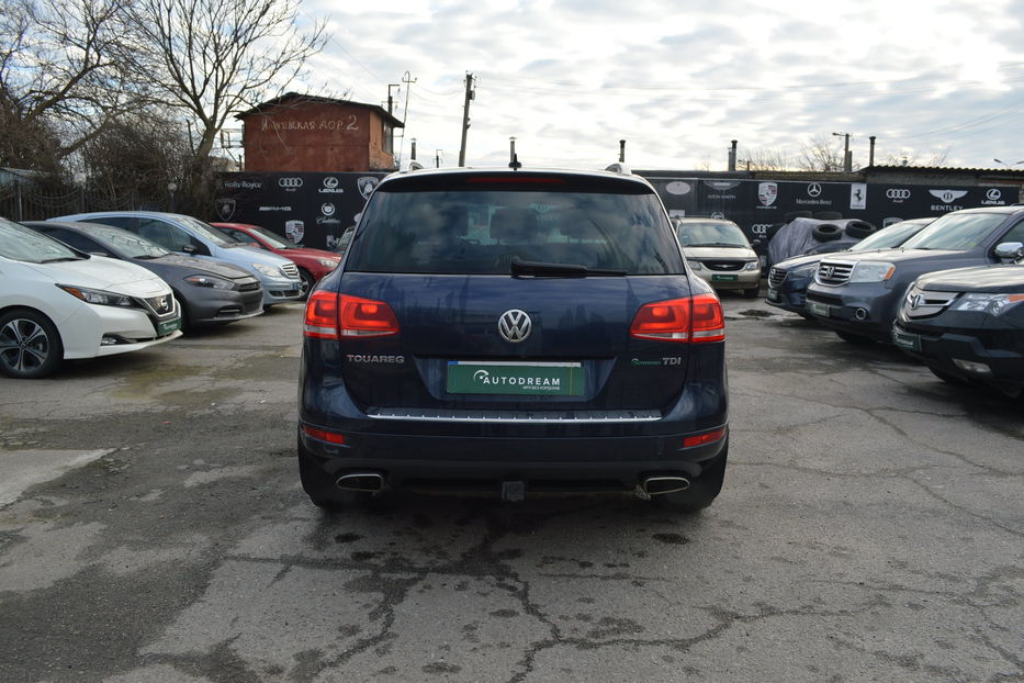 Продам Volkswagen Touareg 2014 года в Одессе