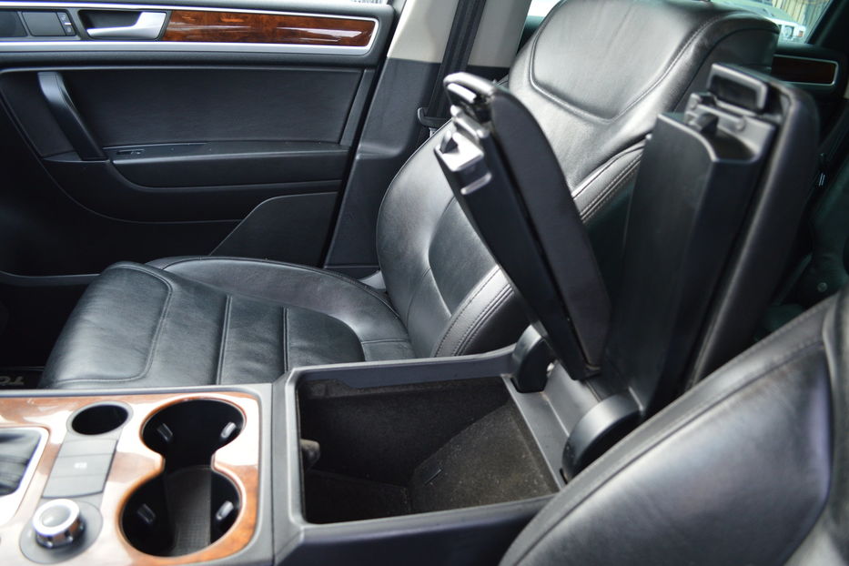 Продам Volkswagen Touareg 2014 года в Одессе