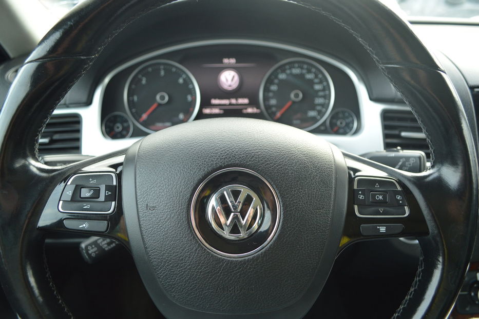 Продам Volkswagen Touareg 2014 года в Одессе