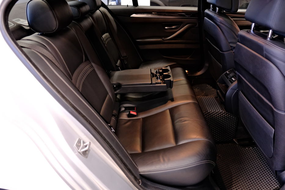 Продам BMW 535 535i 2015 года в Одессе