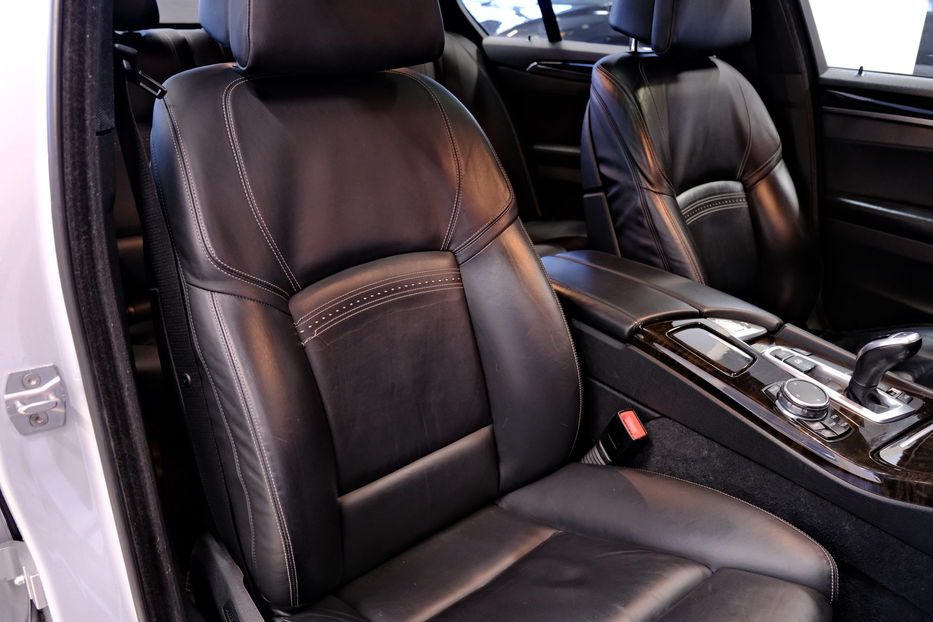 Продам BMW 535 535i 2015 года в Одессе