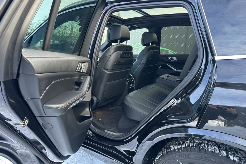 Продам BMW X5 X-Line Xdrive50i 2020 года в Киеве