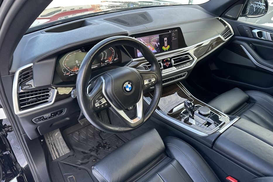 Продам BMW X5 X-Line Xdrive50i 2020 года в Киеве