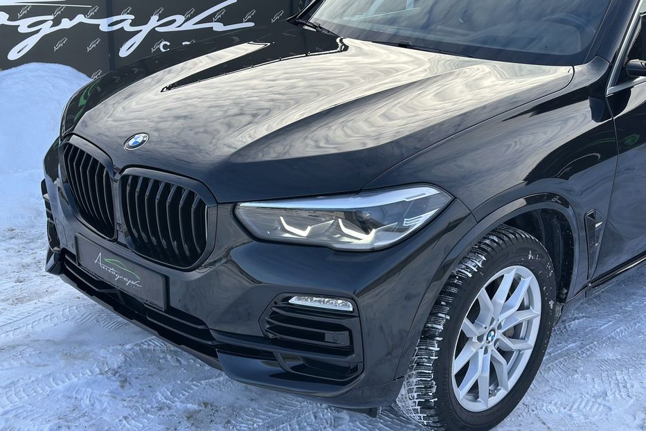 Продам BMW X5 X-Line Xdrive50i 2020 года в Киеве