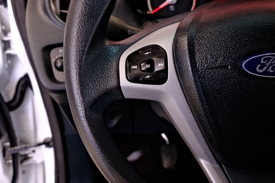 Продам Ford Fiesta 2012 года в Одессе