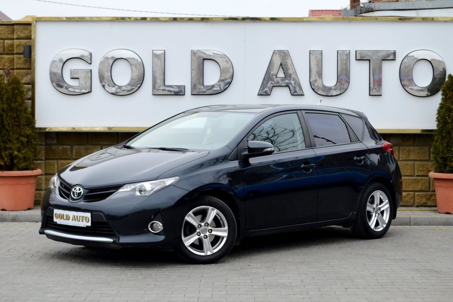 Продам Toyota Auris 2013 года в Одессе