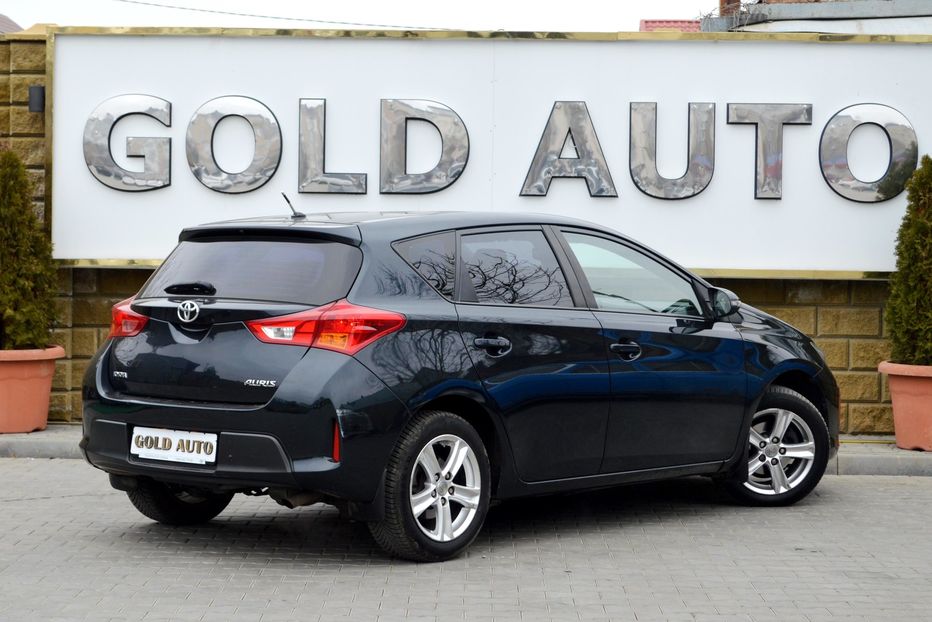 Продам Toyota Auris 2013 года в Одессе