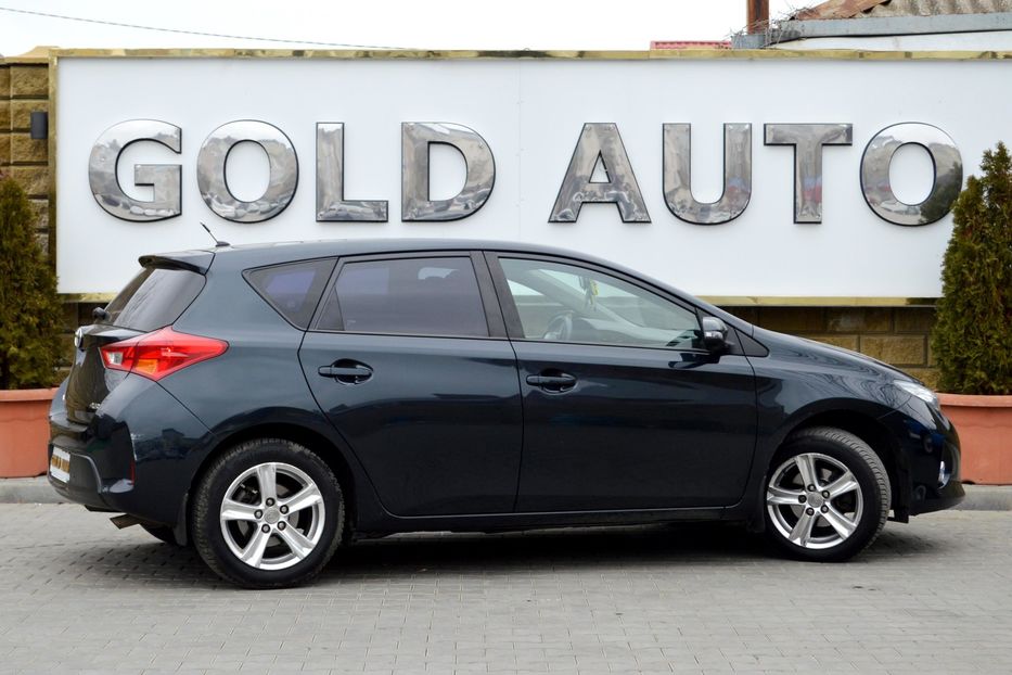 Продам Toyota Auris 2013 года в Одессе