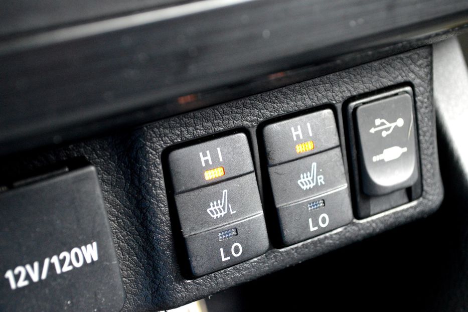 Продам Toyota Auris 2013 года в Одессе