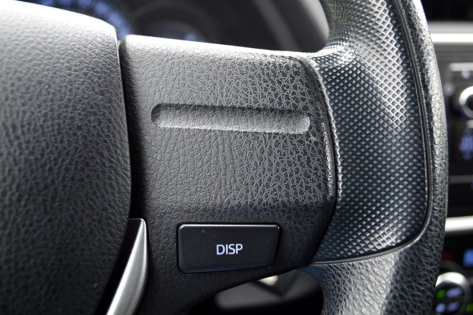 Продам Toyota Auris 2013 года в Одессе